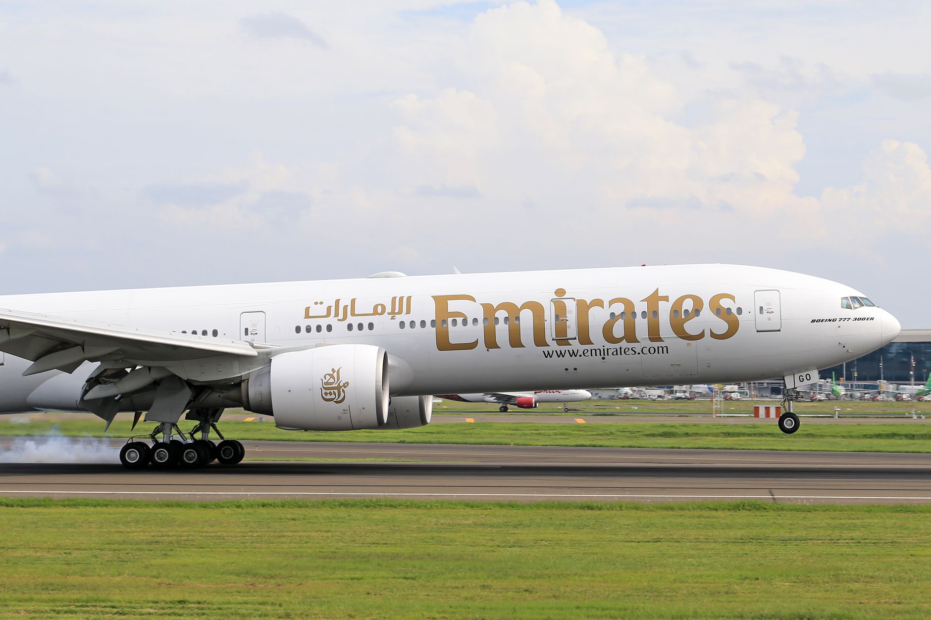 Emirates Boeing 777-300ER touching down